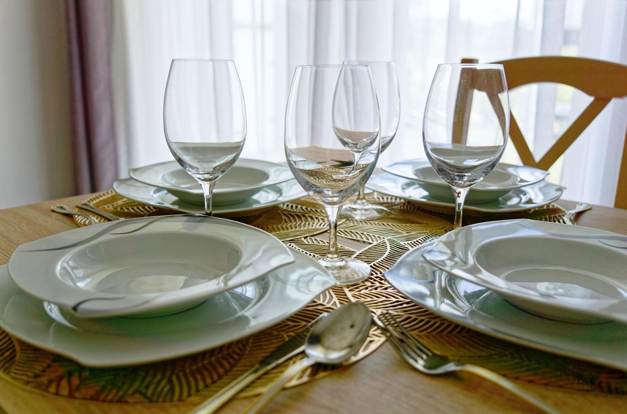 Przytulny Apartament Z Ogrodkiem W Doskonalej Lokalizacji Fair Rentals ヴロツワフ エクステリア 写真