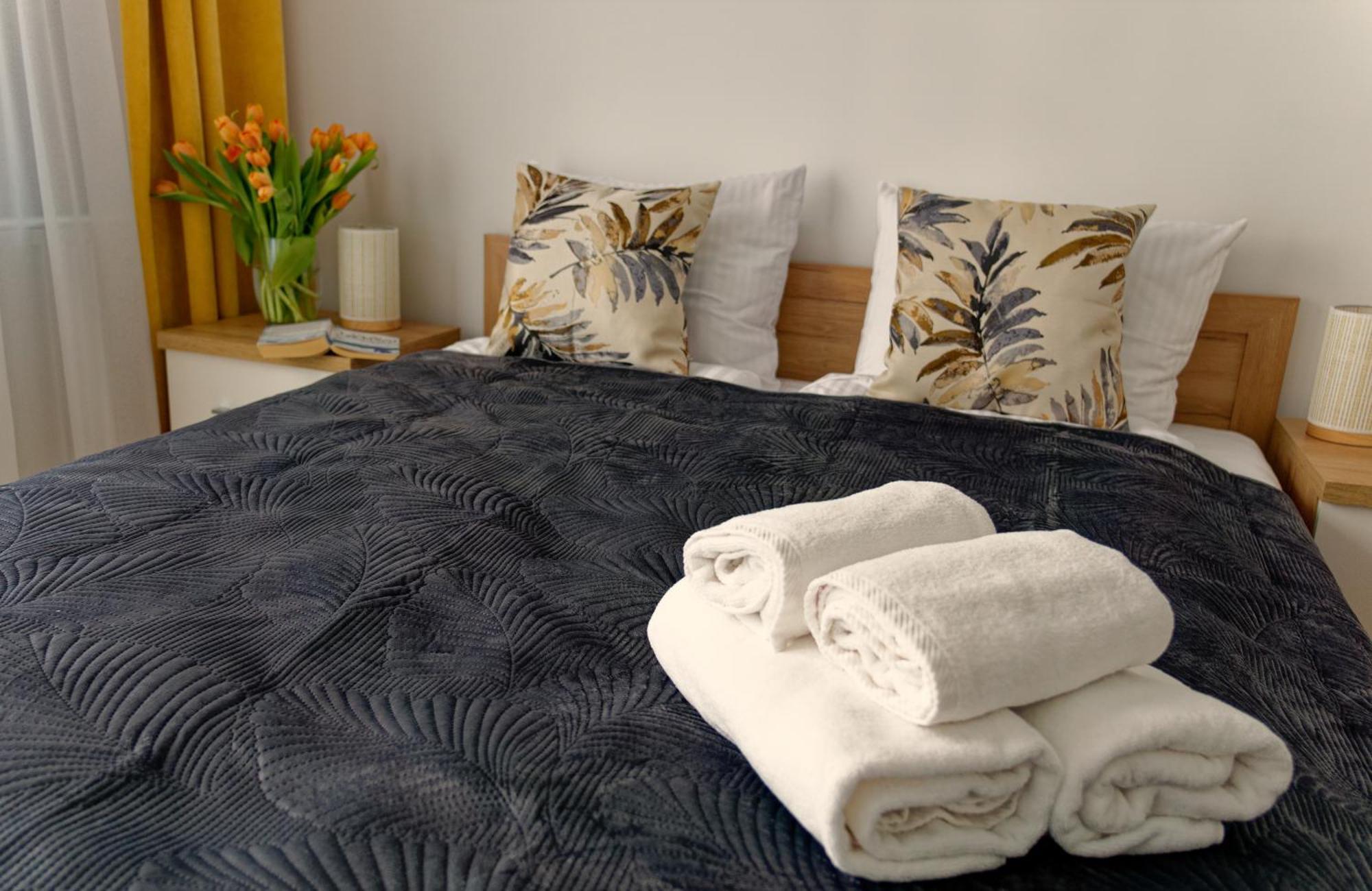 Przytulny Apartament Z Ogrodkiem W Doskonalej Lokalizacji Fair Rentals ヴロツワフ エクステリア 写真